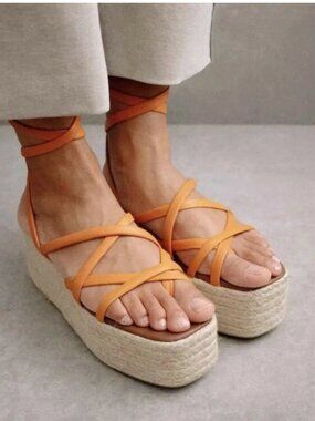 Alohas Paw Paw Sandal in Spritz Size 9